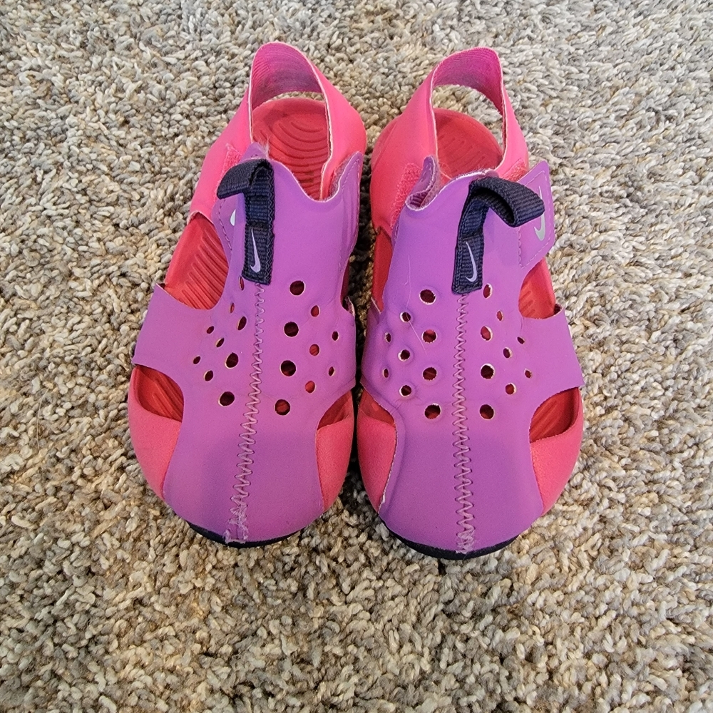 Kid's Nike Flare